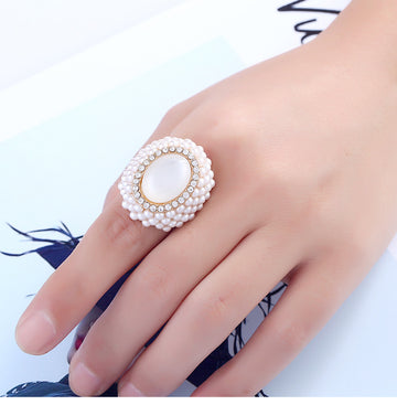 R550 - Open pearl cat eye ring